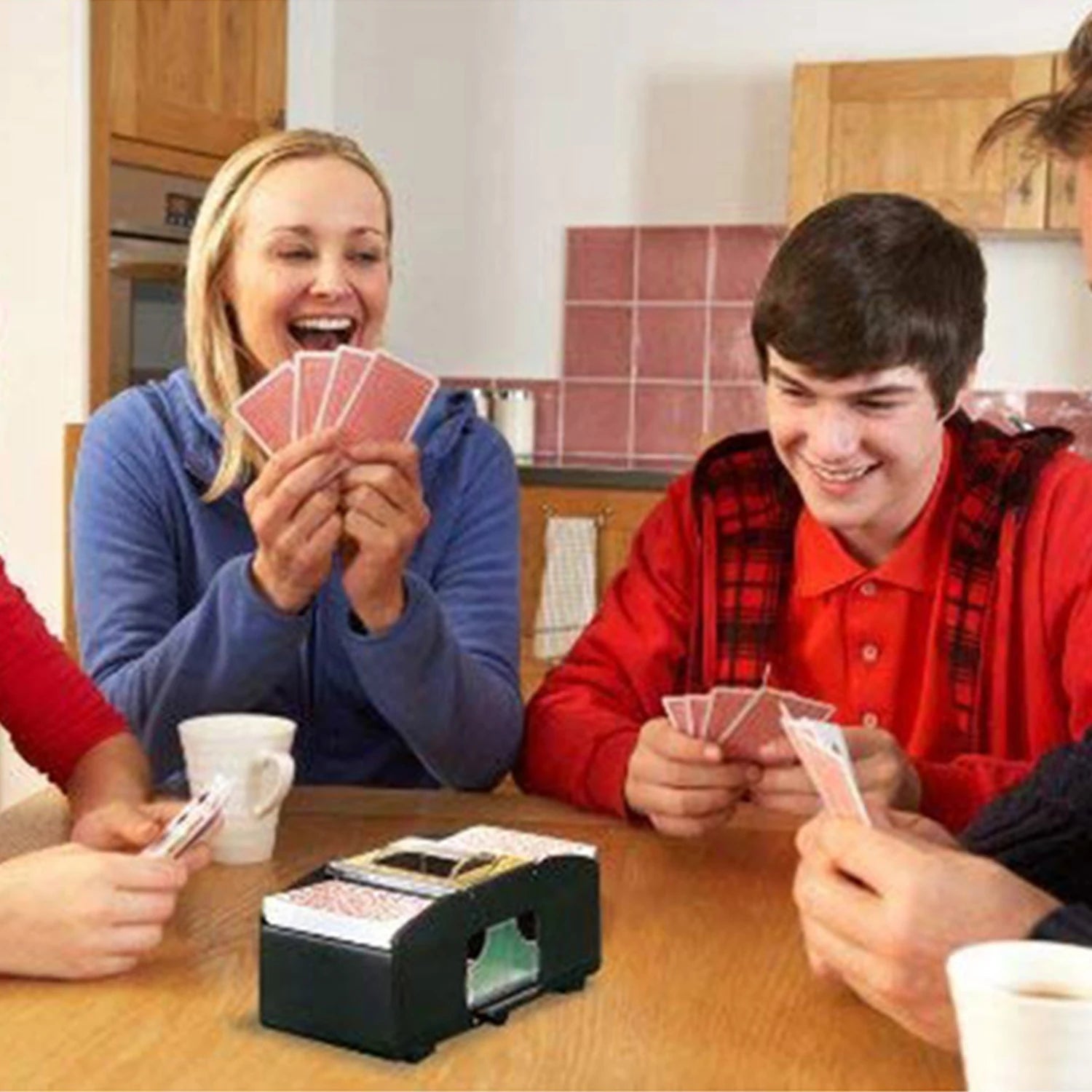 Game poker sorting machine,automatic poker shuffling machine,travel,family,holiday,Christmas party distributor,battery powered